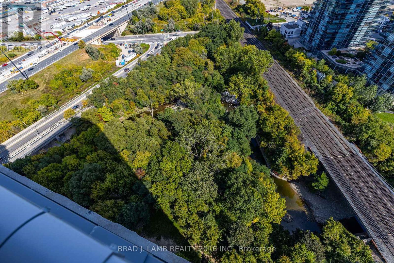 2425 - 165 Legion Road N, Toronto, Ontario  M8Y 0B3 - Photo 17 - W12447615