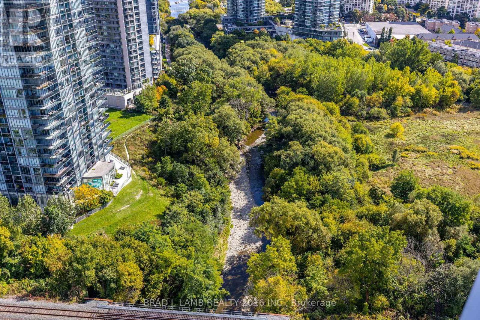 2425 - 165 Legion Road N, Toronto, Ontario  M8Y 0B3 - Photo 18 - W12447615