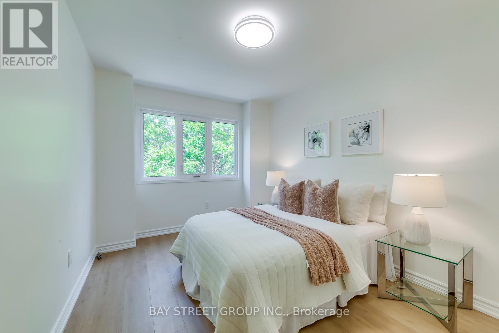 1106 Beechnut Road, Oakville, Ontario  L6J 7P1 - Photo 29 - W12447634