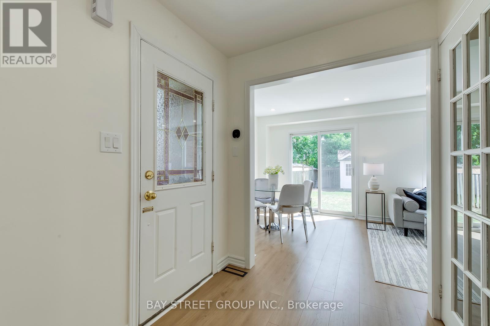 1106 Beechnut Road, Oakville (Cv Clearview), Ontario  L6J 7P1 - Photo 11 - W12447637