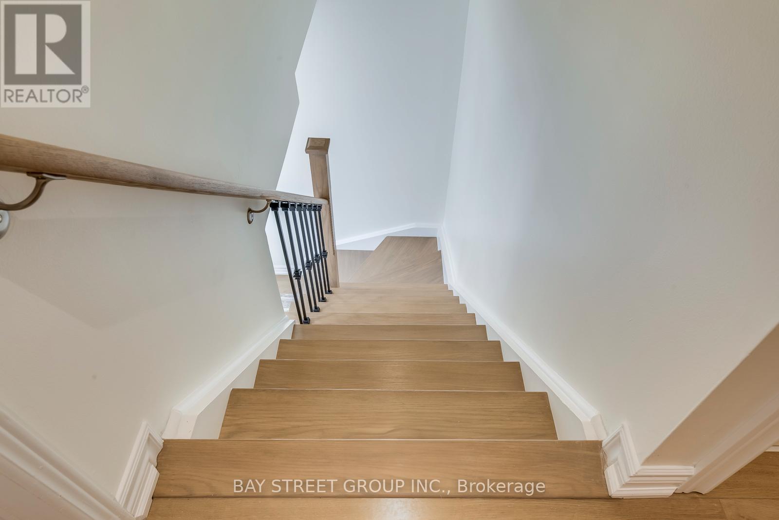 1106 Beechnut Road, Oakville (Cv Clearview), Ontario  L6J 7P1 - Photo 21 - W12447637