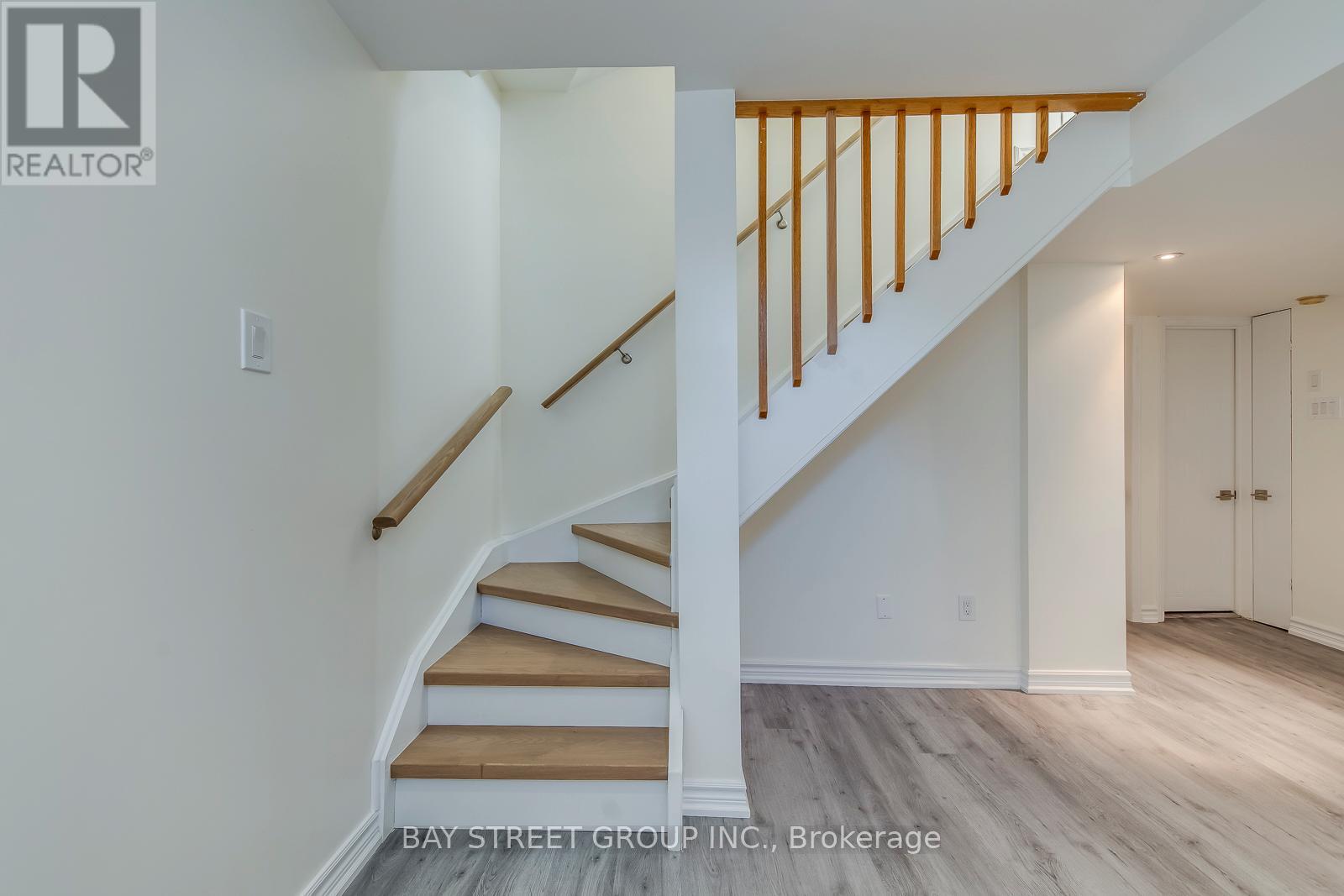 1106 Beechnut Road, Oakville (Cv Clearview), Ontario  L6J 7P1 - Photo 34 - W12447637