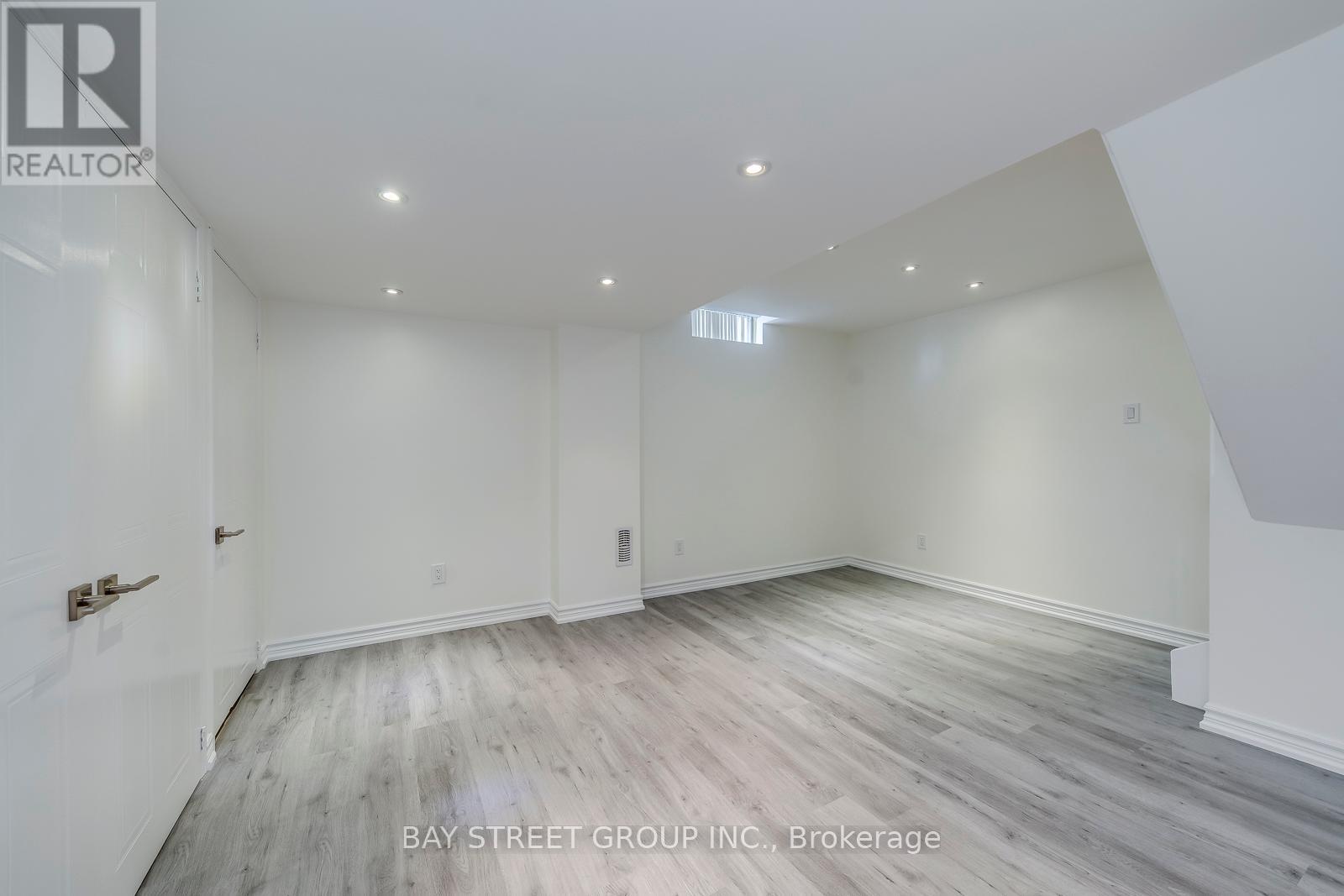 1106 Beechnut Road, Oakville (Cv Clearview), Ontario  L6J 7P1 - Photo 36 - W12447637