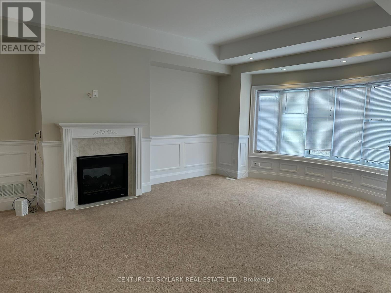 30 Burlwood Rd Burlwood Road, Brampton, Ontario  L6P 4E8 - Photo 11 - W12447644