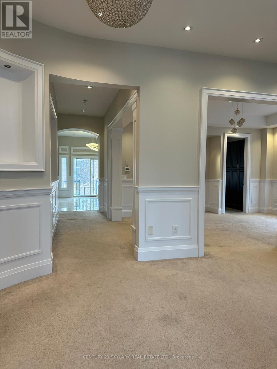 30 Burlwood Rd Burlwood Road, Brampton, Ontario  L6P 4E8 - Photo 2 - W12447644