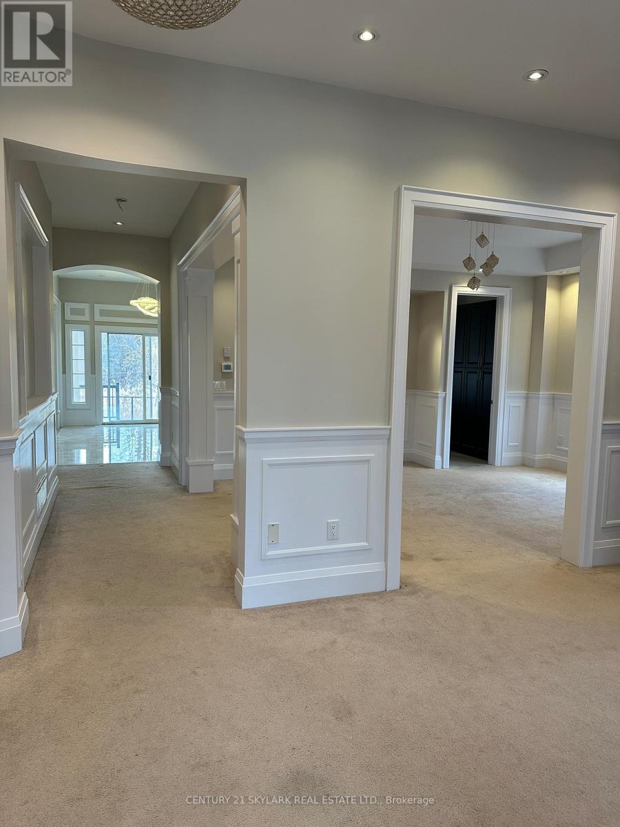 30 Burlwood Rd Burlwood Road, Brampton, Ontario  L6P 4E8 - Photo 5 - W12447644