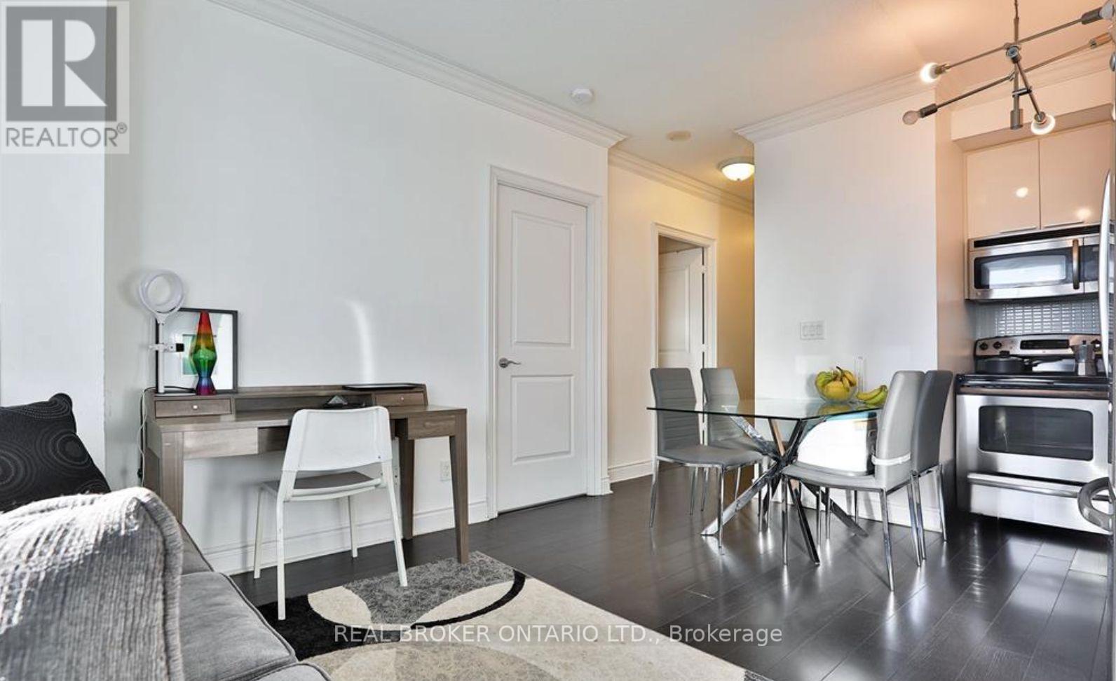 701 - 16 Brookers Lane, Toronto, Ontario  M8V 0A5 - Photo 4 - W12447646