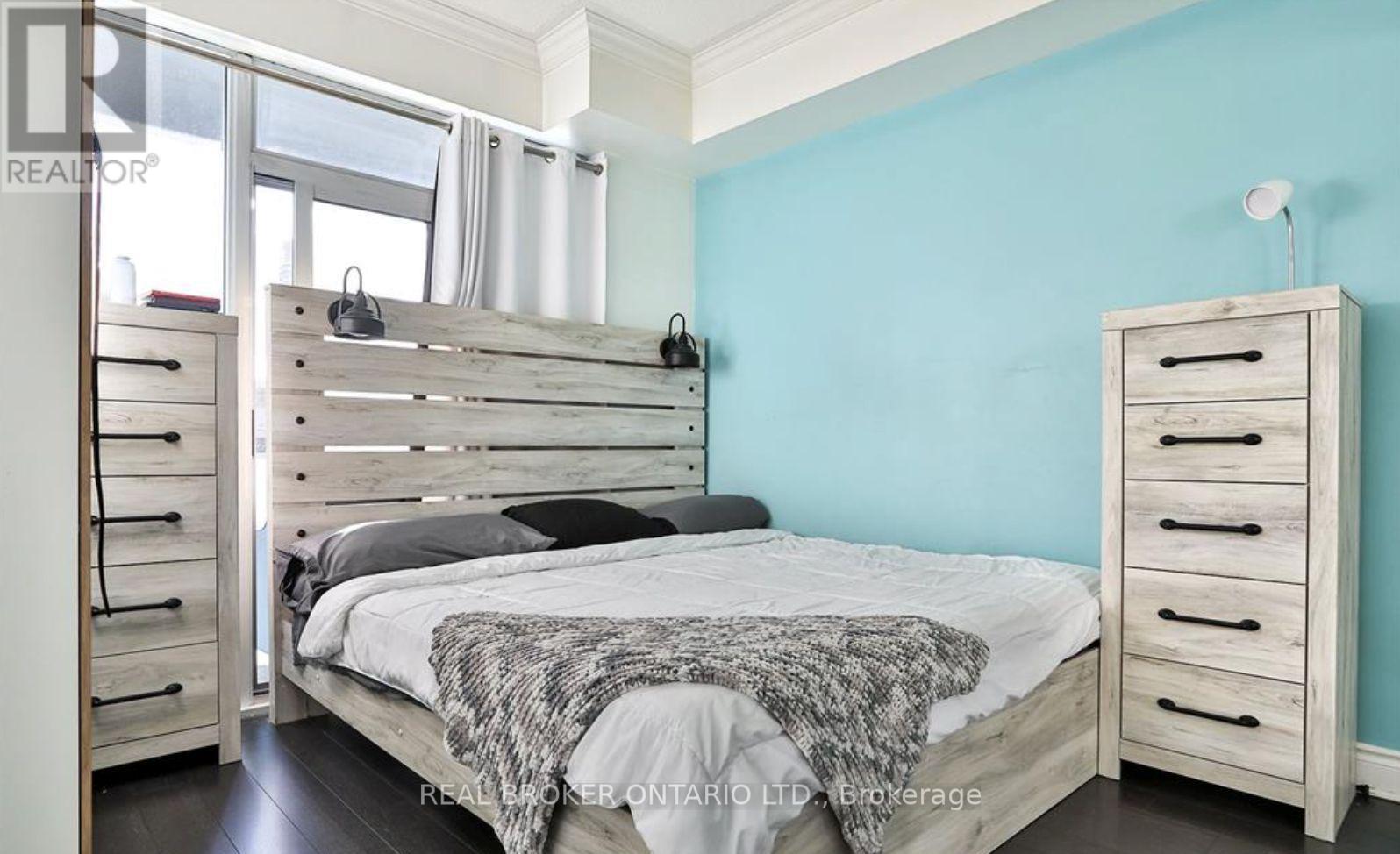 701 - 16 Brookers Lane, Toronto, Ontario  M8V 0A5 - Photo 6 - W12447646