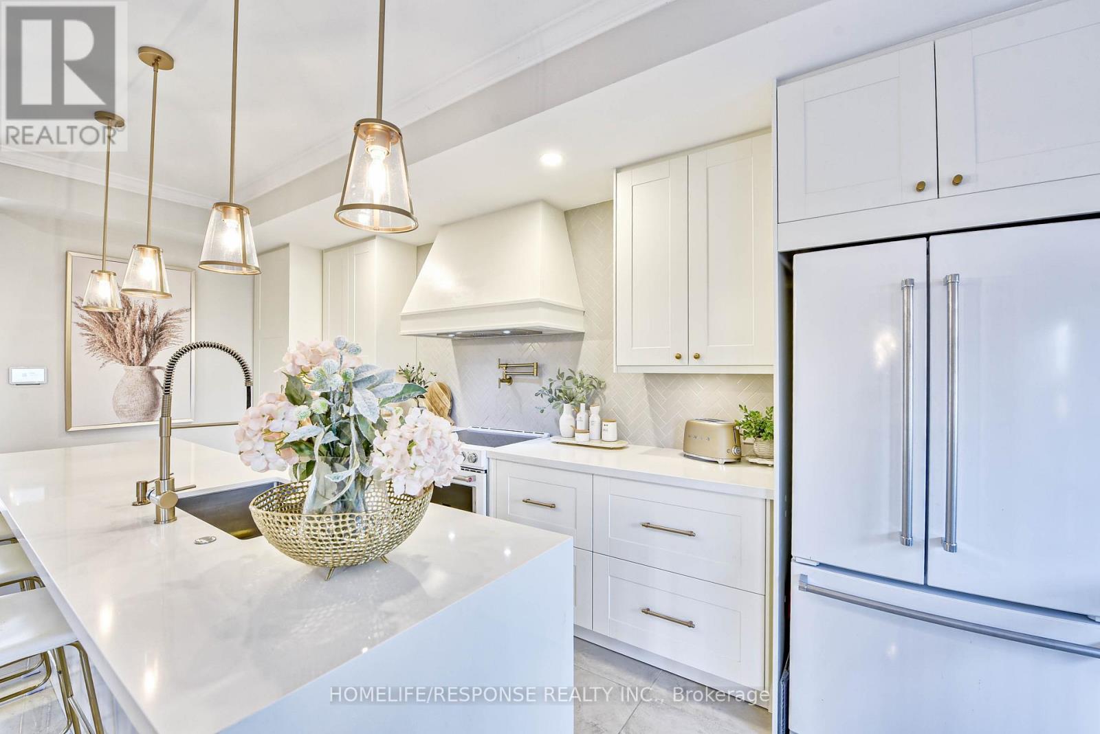 3927 Eglinton Avenue W, Mississauga (Churchill Meadows), Ontario  L5M 8A7 - Photo 13 - W12447655