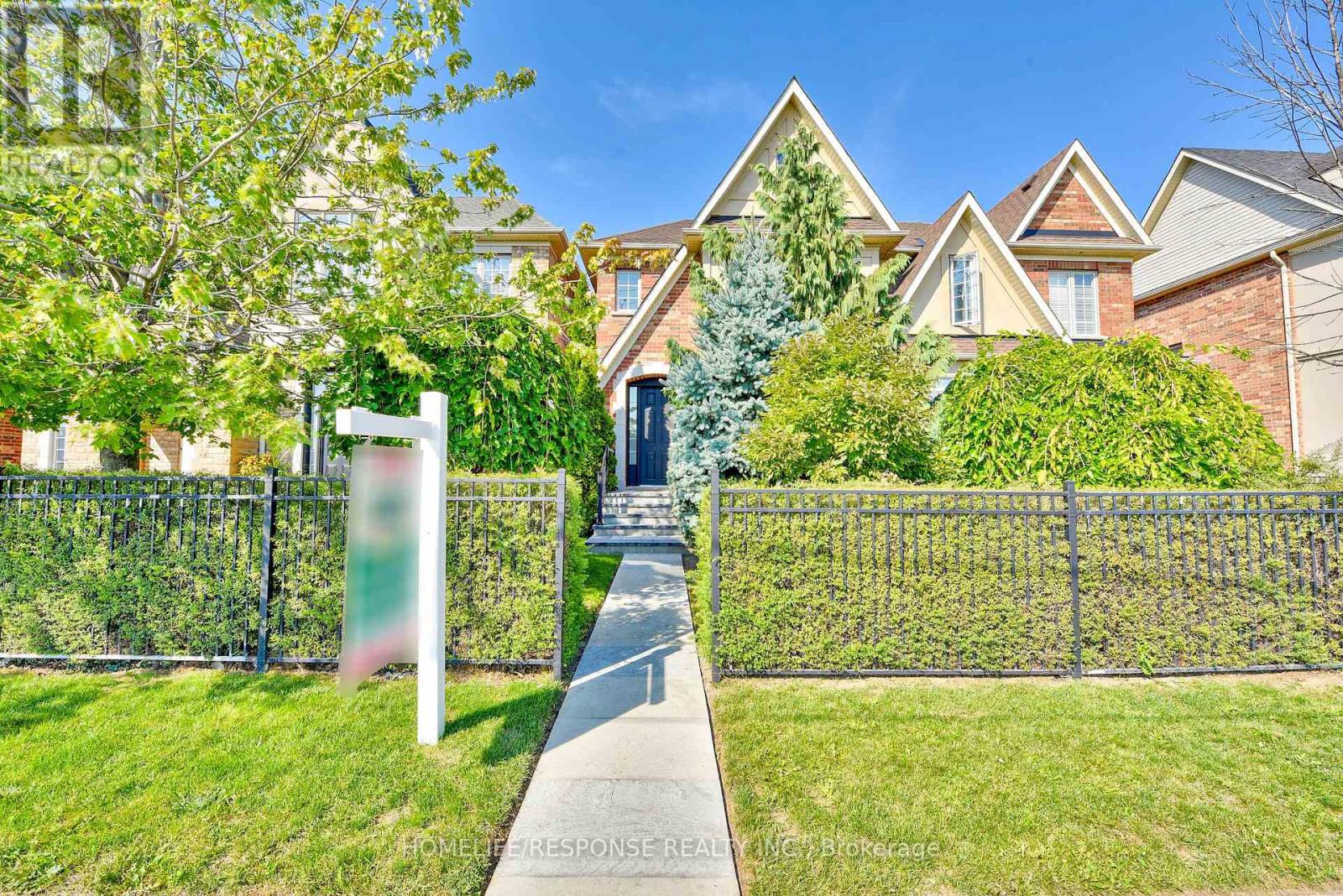 3927 Eglinton Avenue W, Mississauga (Churchill Meadows), Ontario  L5M 8A7 - Photo 2 - W12447655