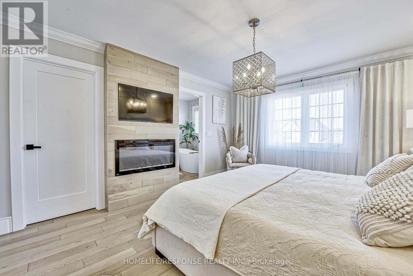 3927 Eglinton Avenue W, Mississauga (Churchill Meadows), Ontario  L5M 8A7 - Photo 34 - W12447655