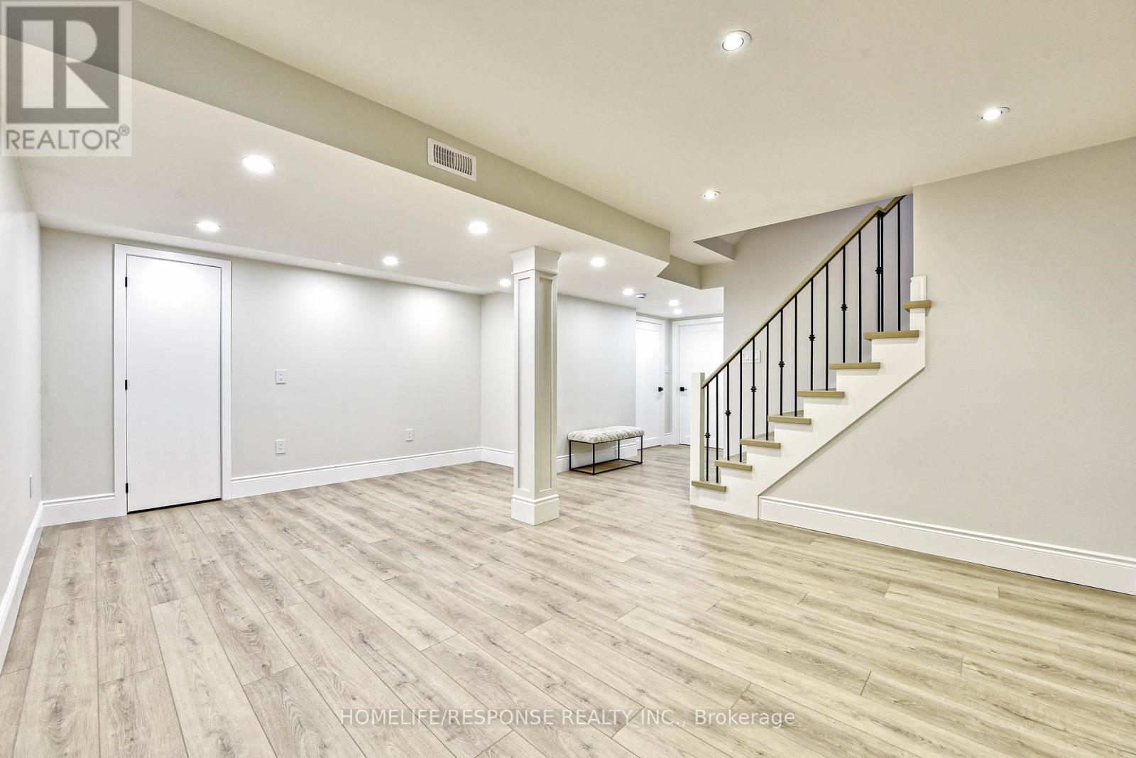 3927 Eglinton Avenue W, Mississauga (Churchill Meadows), Ontario  L5M 8A7 - Photo 38 - W12447655