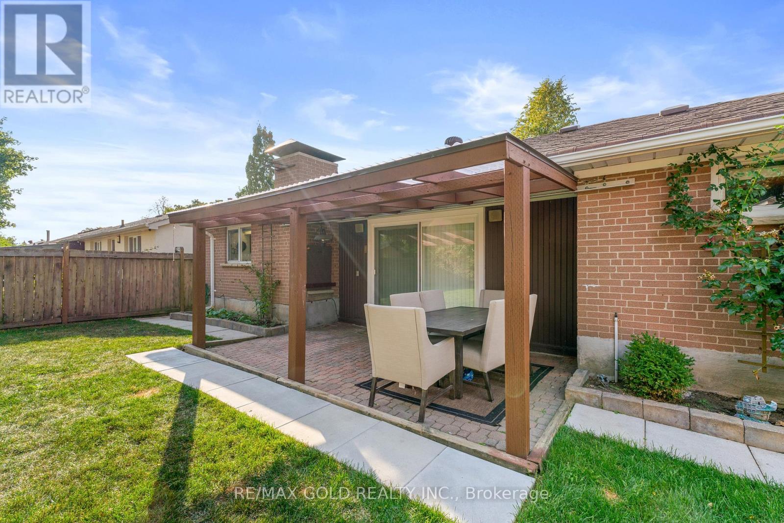 27 Burgby Avenue, Brampton, Ontario  L6X 2G7 - Photo 42 - W12447673