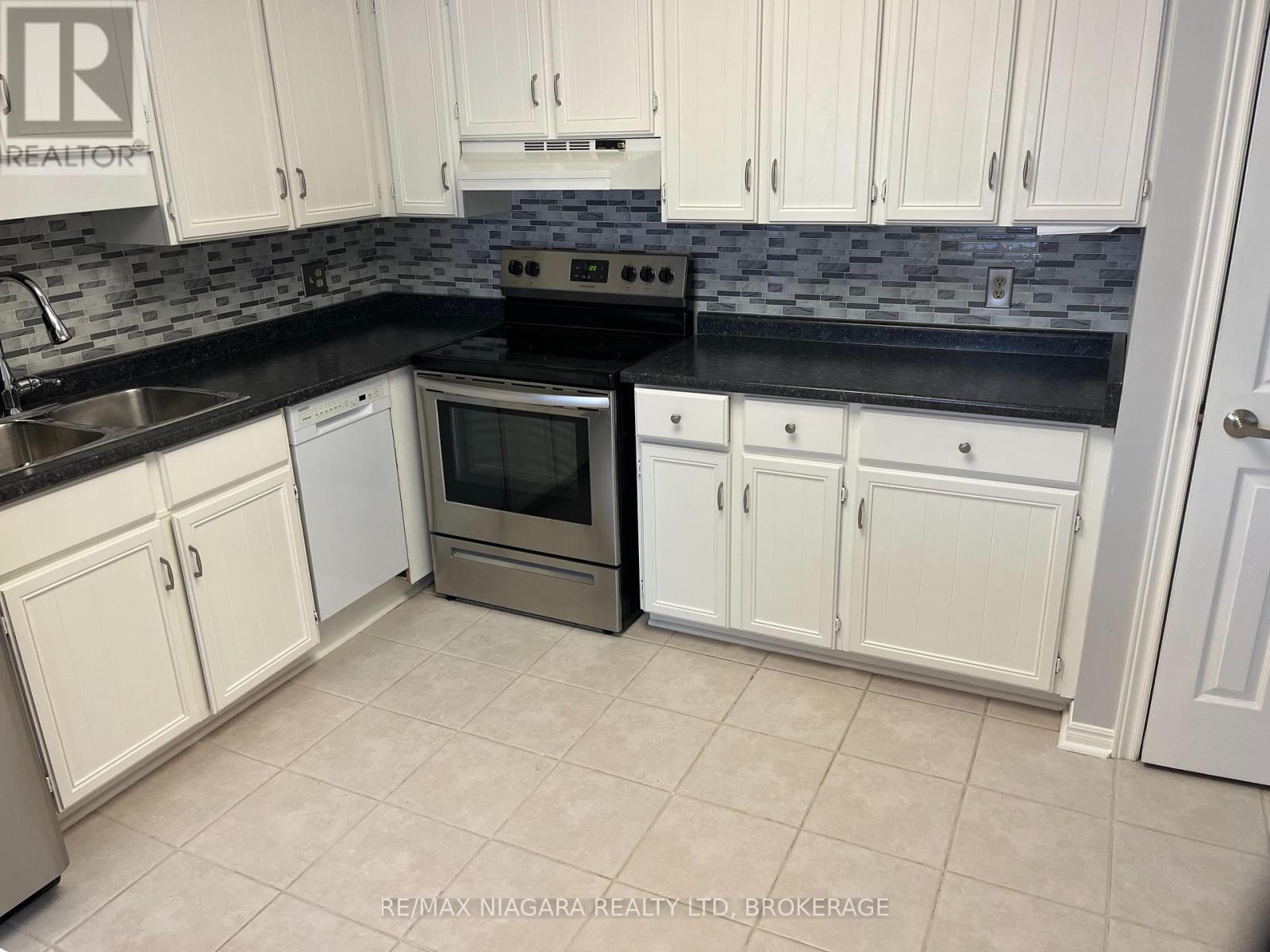 2b - 62 Main Street, St. Catharines, Ontario  L2N 4T9 - Photo 6 - X12447755