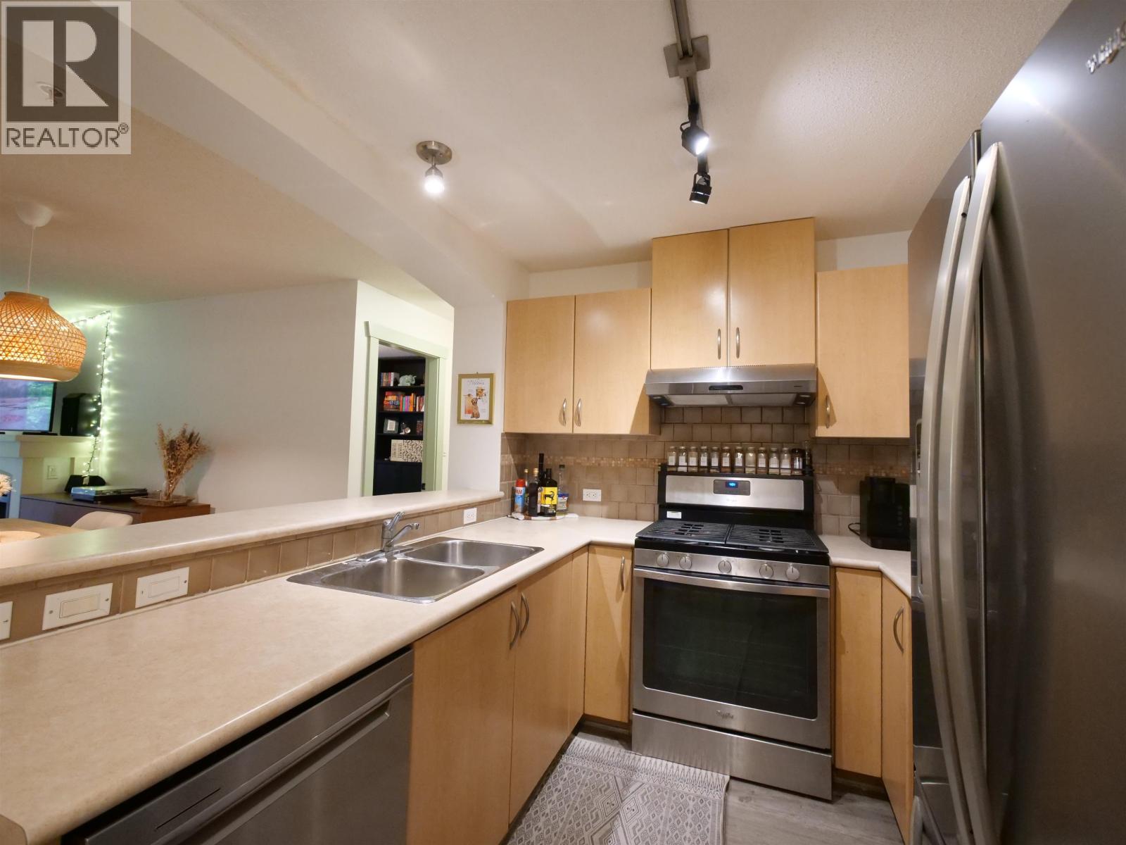 109 2998 Silver Springs Boulevard, Coquitlam, British Columbia  V3E 3R7 - Photo 6 - R3055682
