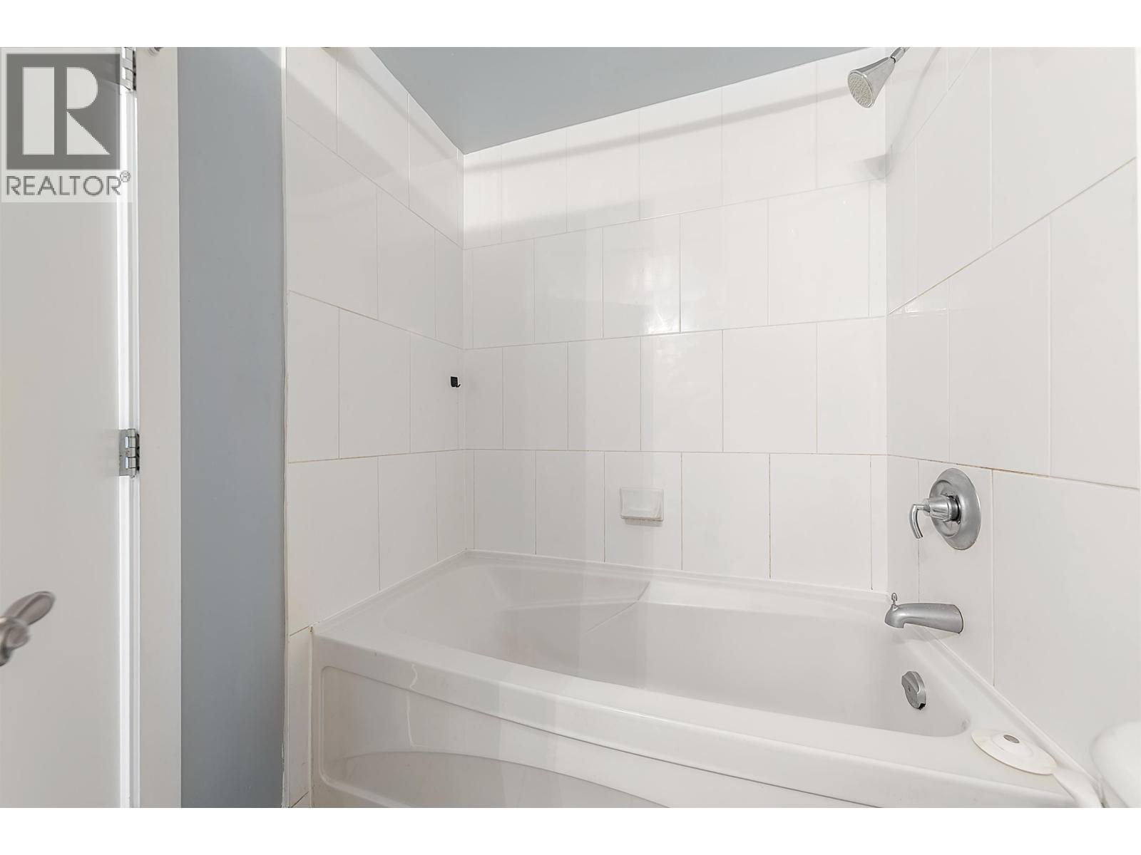 1007 280 Ross Drive, New Westminster, British Columbia  V3L 0C2 - Photo 16 - R3055687