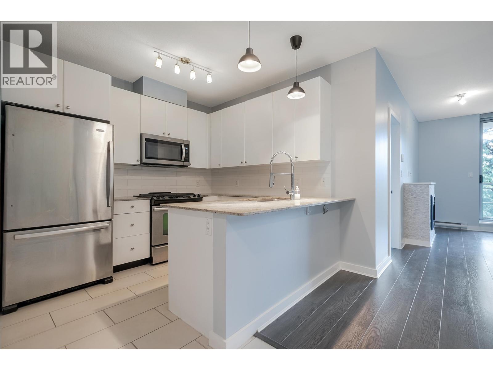 1007 280 Ross Drive, New Westminster, British Columbia  V3L 0C2 - Photo 3 - R3055687