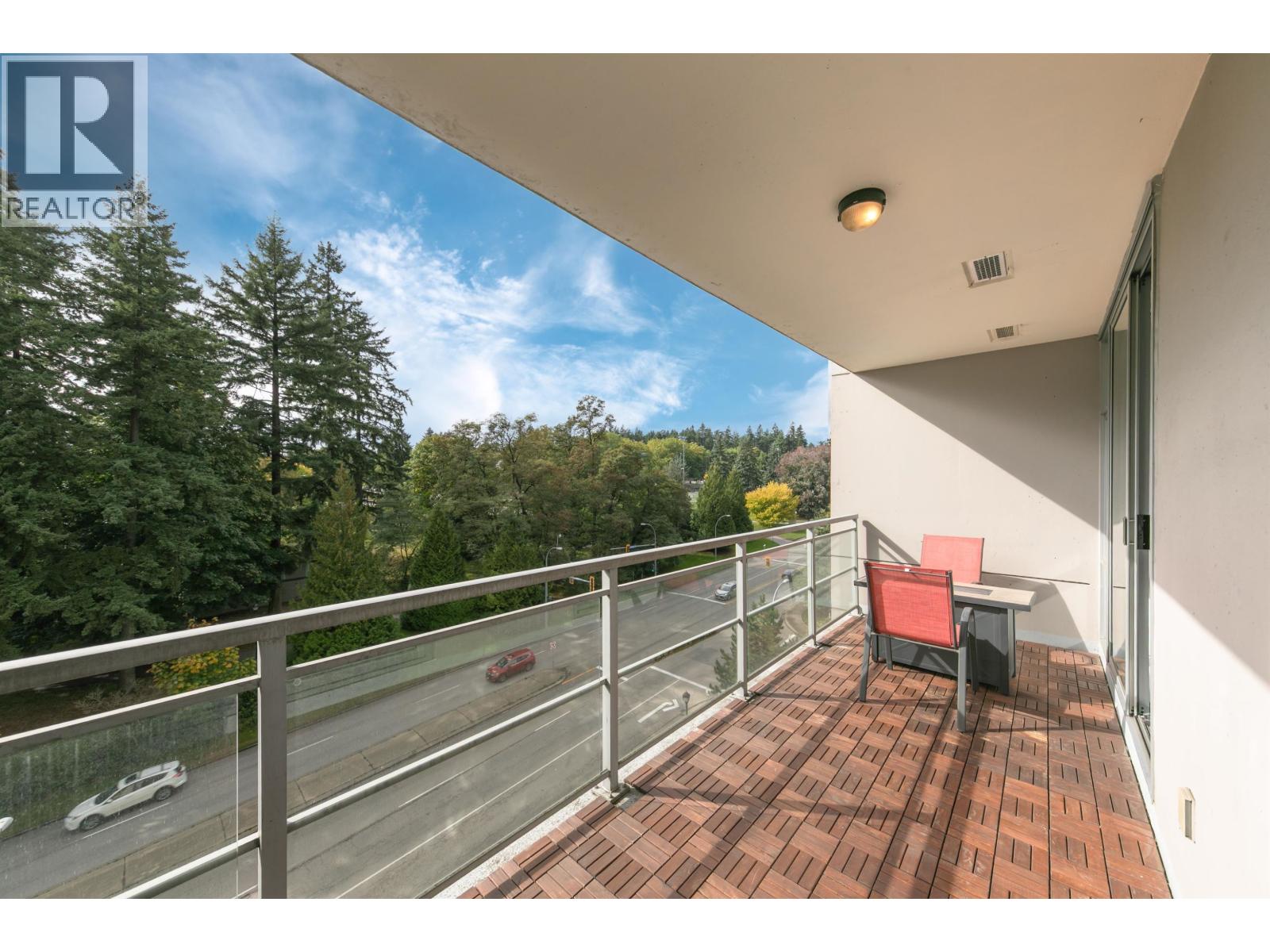 1007 280 Ross Drive, New Westminster, British Columbia  V3L 0C2 - Photo 9 - R3055687