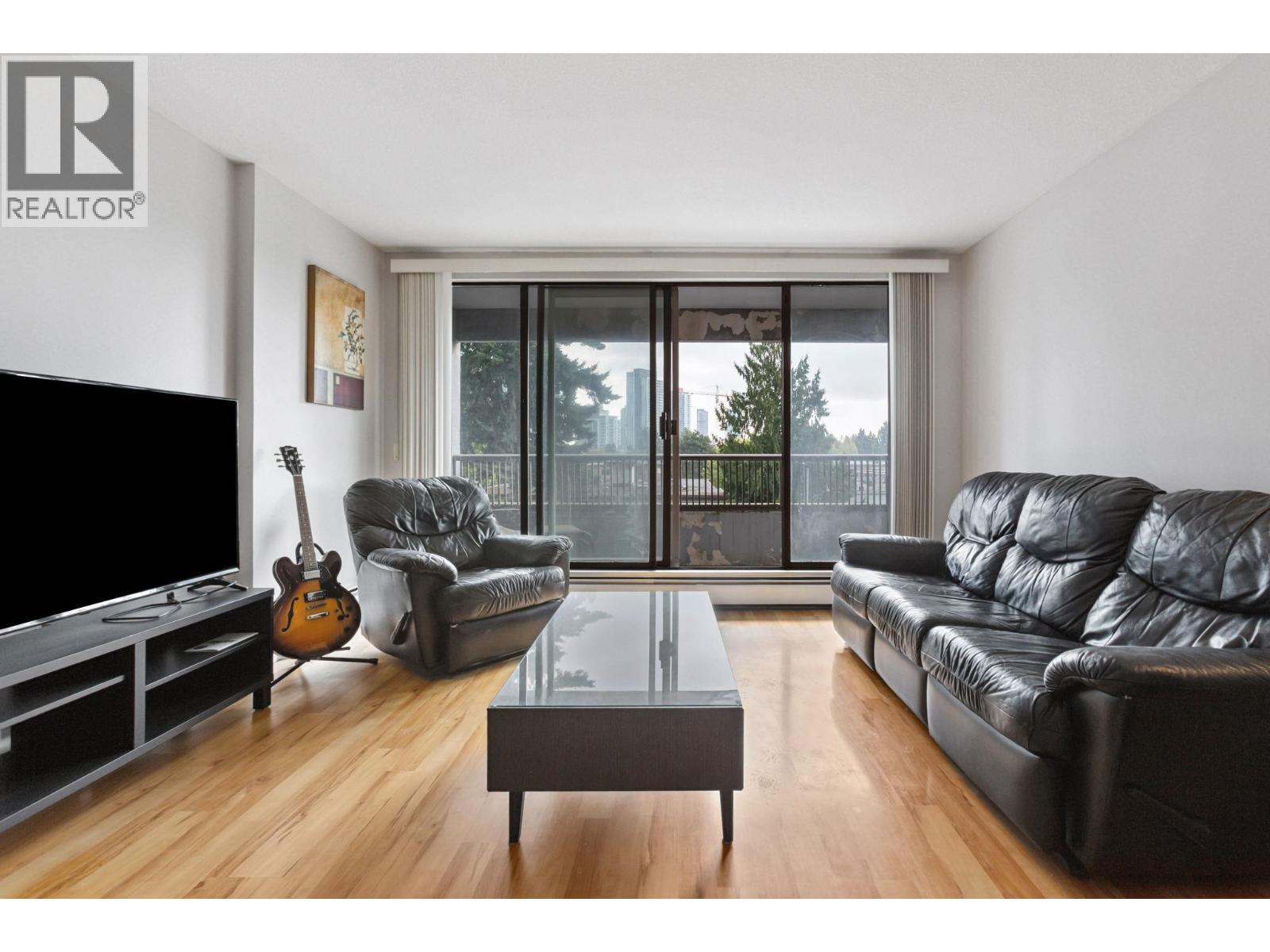505 6595 Willingdon Avenue, Burnaby, British Columbia  V5H 4E5 - Photo 3 - R3055710