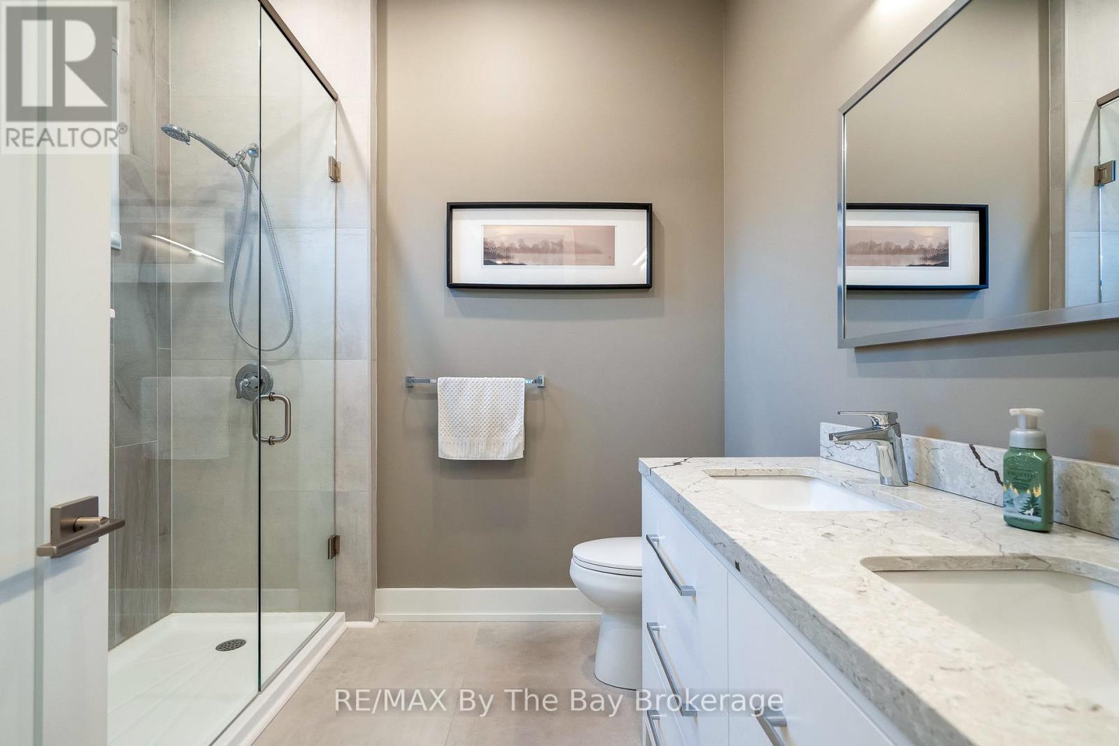 809 Eastdale Drive E, Wasaga Beach, Ontario  L9Z 2R7 - Photo 16 - S12447743