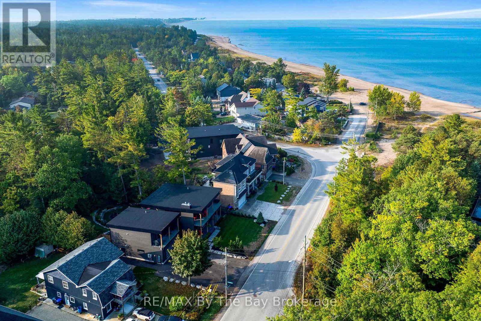 809 Eastdale Drive E, Wasaga Beach, Ontario  L9Z 2R7 - Photo 35 - S12447743