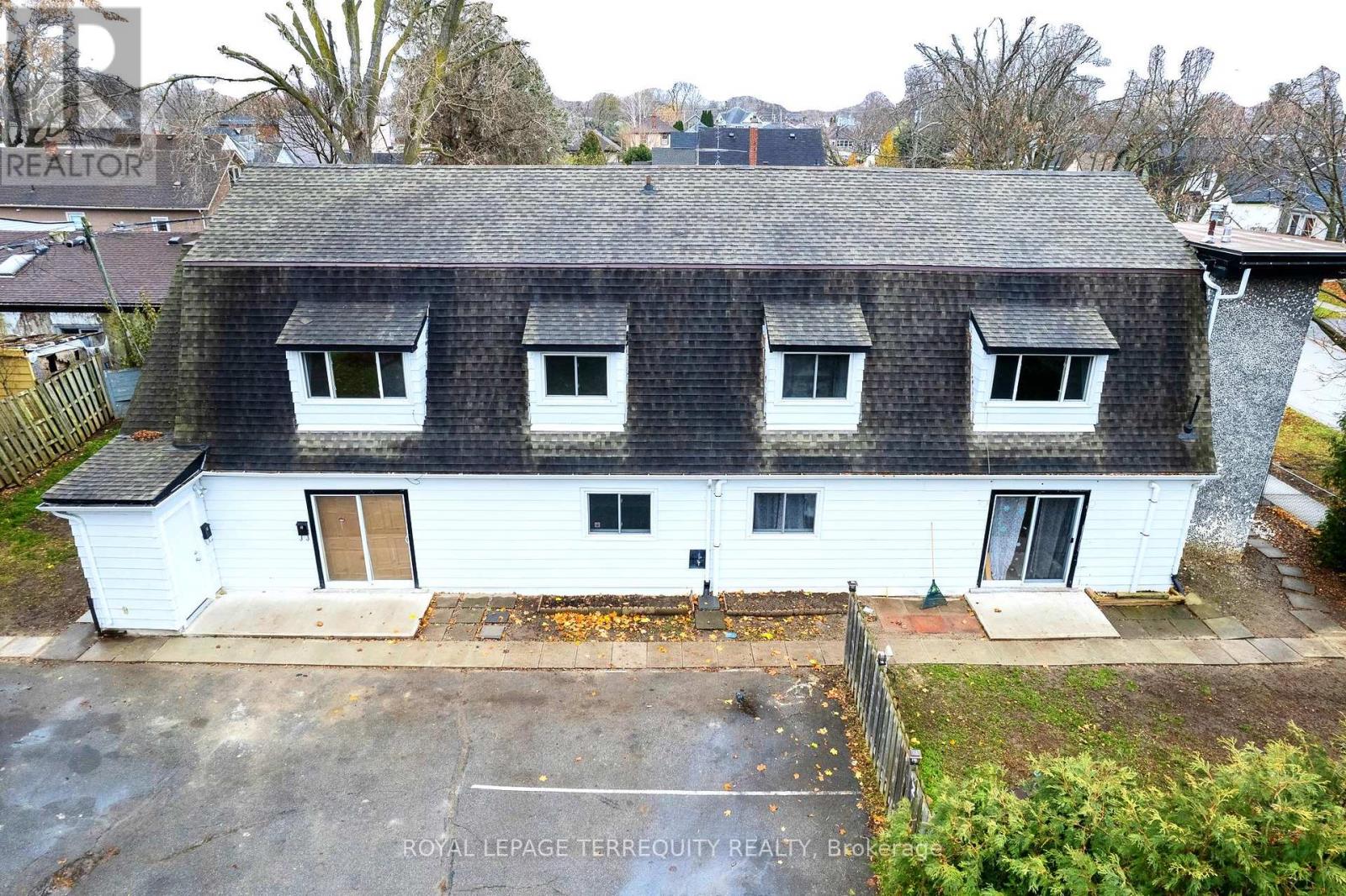 20 Mildred Avenue, St. Catharines (Haig), Ontario  L2R 6H8 - Photo 2 - X12447585