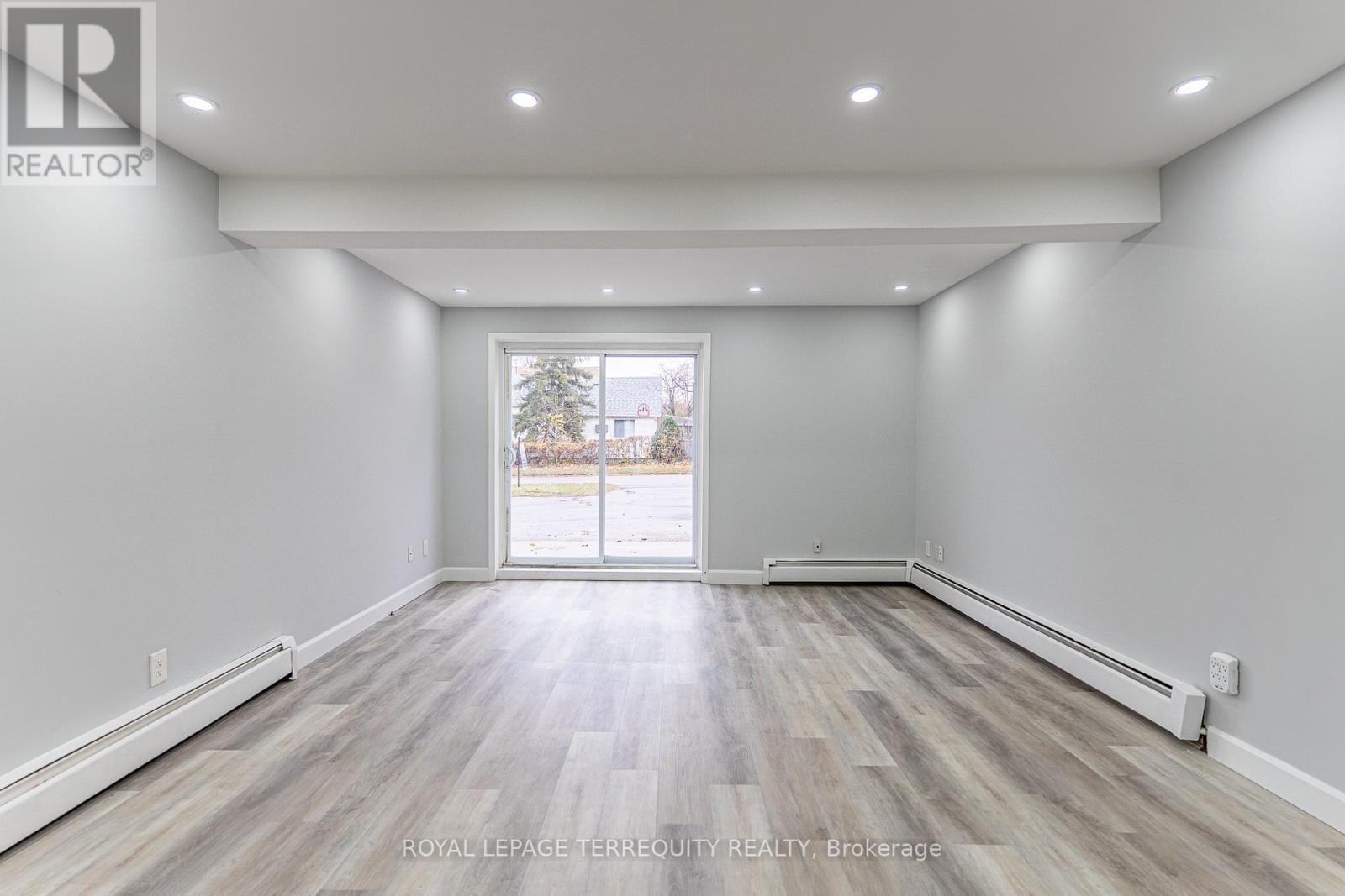 20 Mildred Avenue, St. Catharines (Haig), Ontario  L2R 6H8 - Photo 24 - X12447585