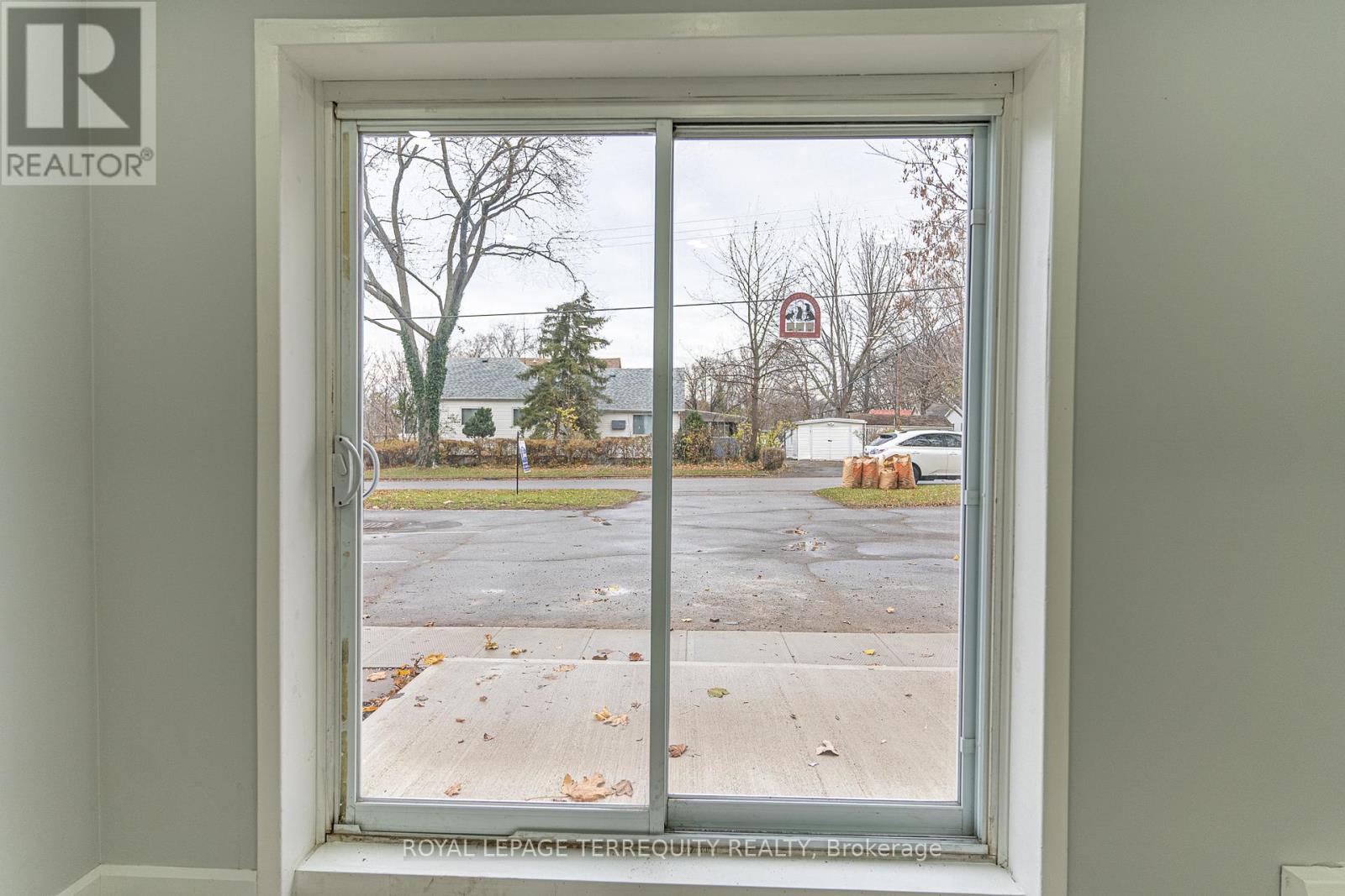 20 Mildred Avenue, St. Catharines (Haig), Ontario  L2R 6H8 - Photo 25 - X12447585