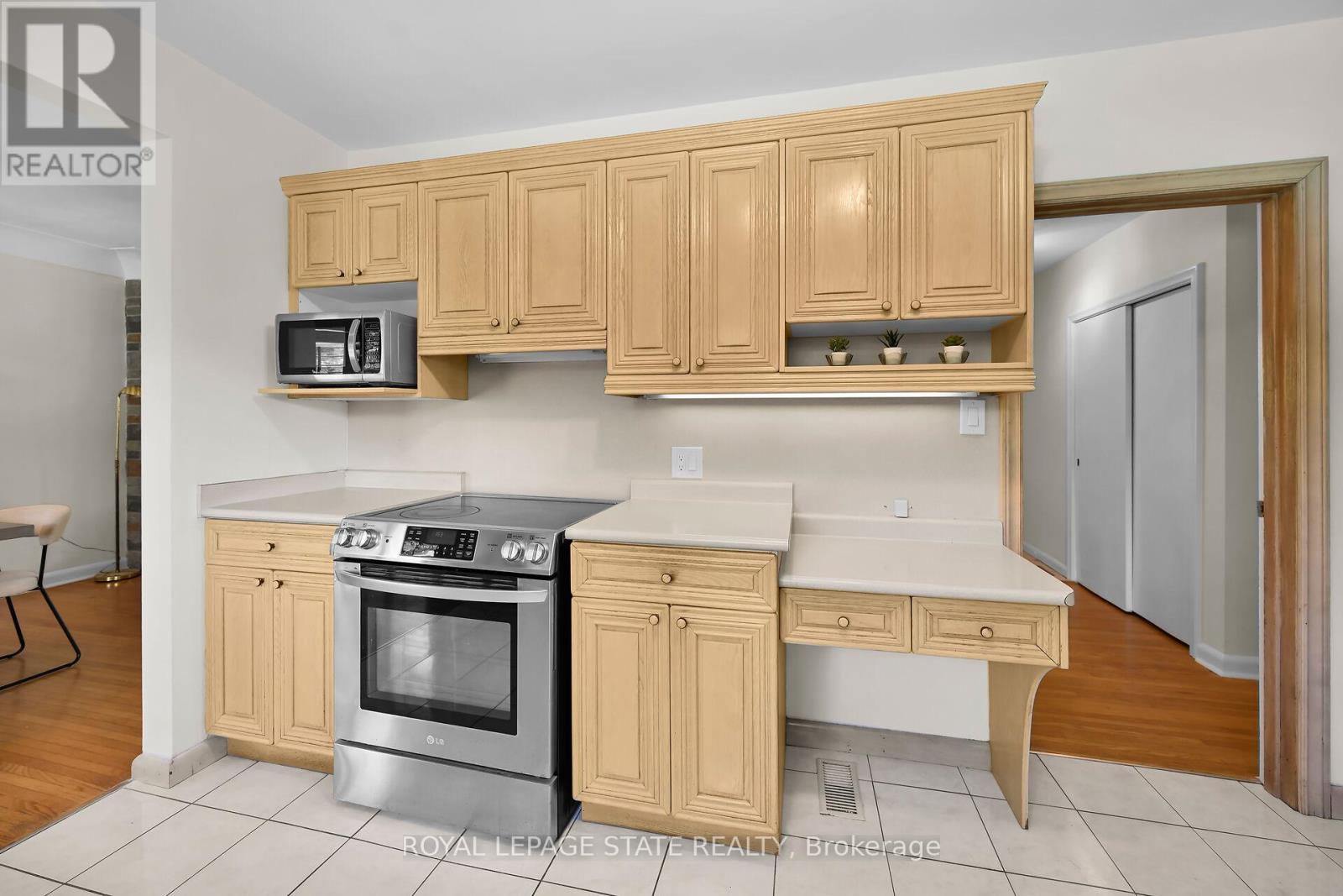 128 Oneida Boulevard, Hamilton, Ontario  L9G 3C9 - Photo 18 - X12447614