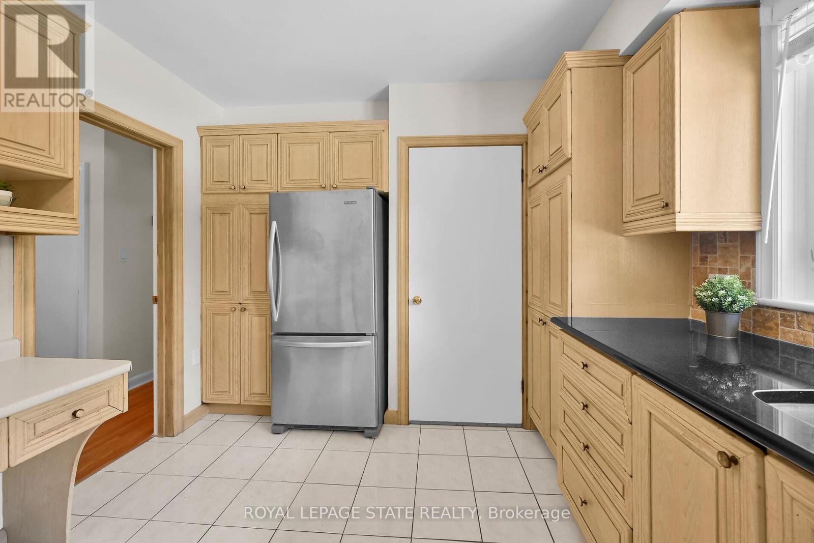 128 Oneida Boulevard, Hamilton, Ontario  L9G 3C9 - Photo 19 - X12447614