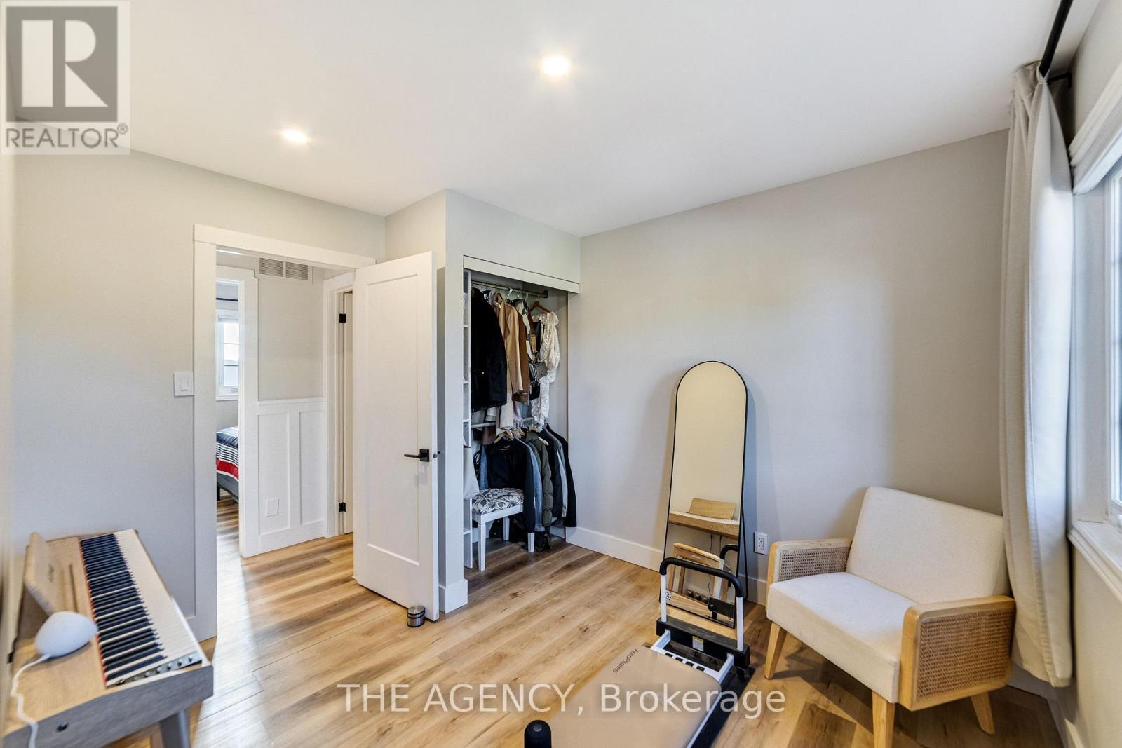 28 Fenwick Place, Hamilton (Waterdown), Ontario  L8B 0P5 - Photo 26 - X12447619