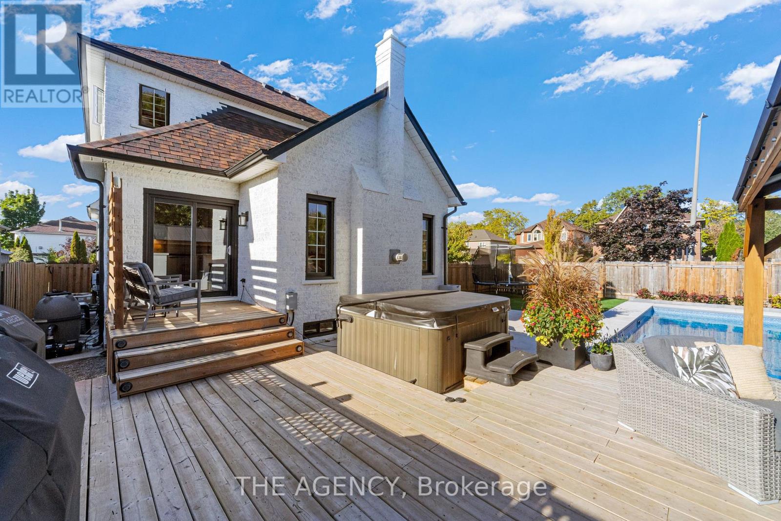 28 Fenwick Place, Hamilton (Waterdown), Ontario  L8B 0P5 - Photo 45 - X12447619
