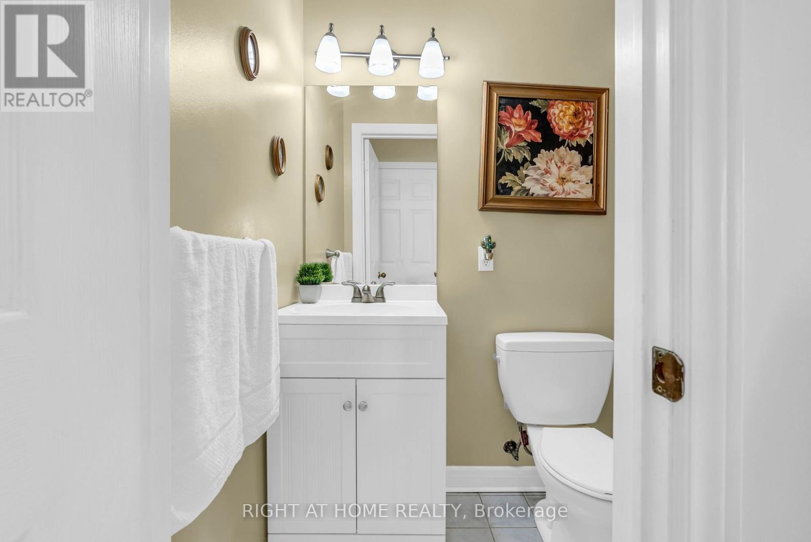 20 Slater Court, Hamilton (Waterdown), Ontario  L0R 2H5 - Photo 14 - X12447665