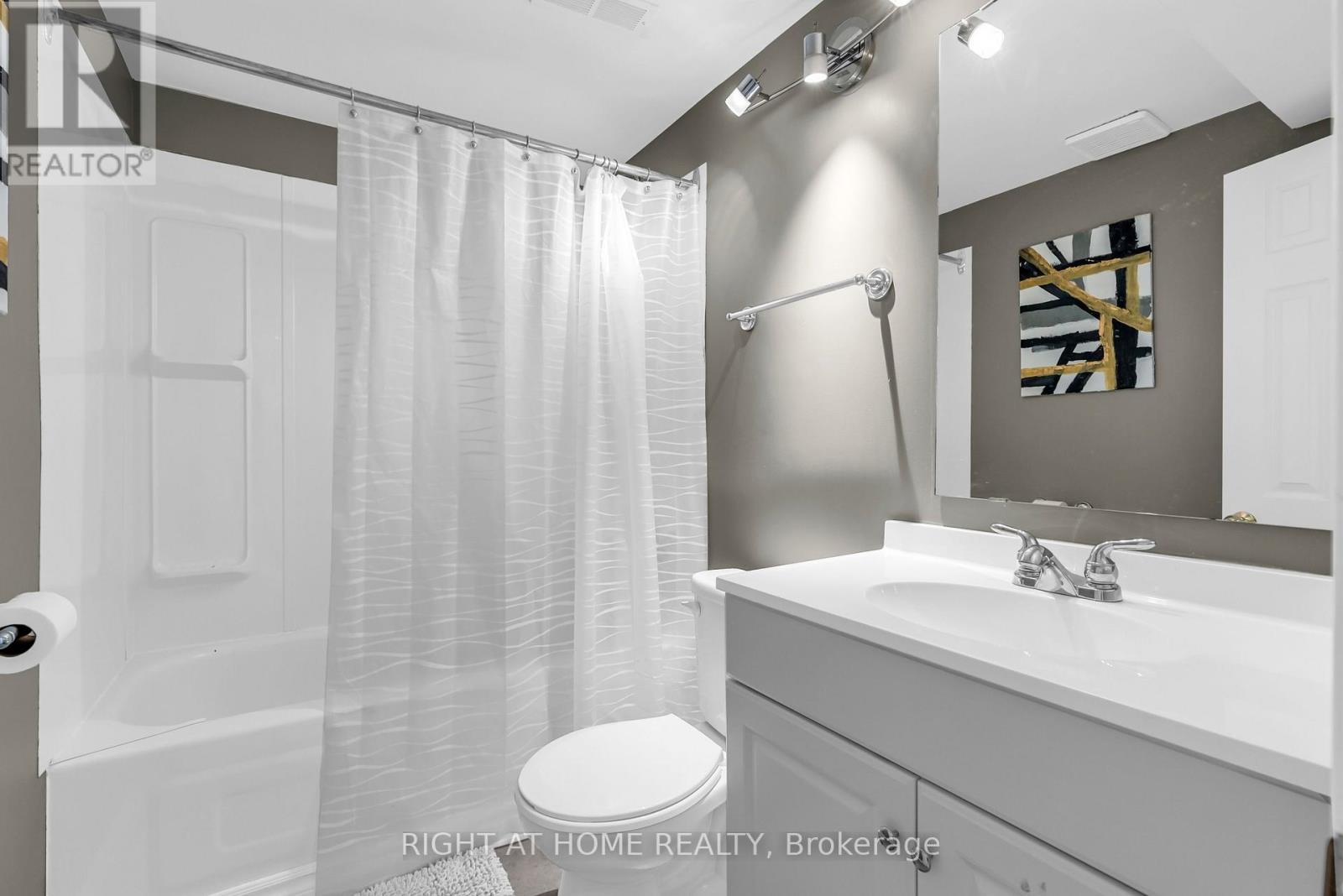20 Slater Court, Hamilton (Waterdown), Ontario  L0R 2H5 - Photo 33 - X12447665