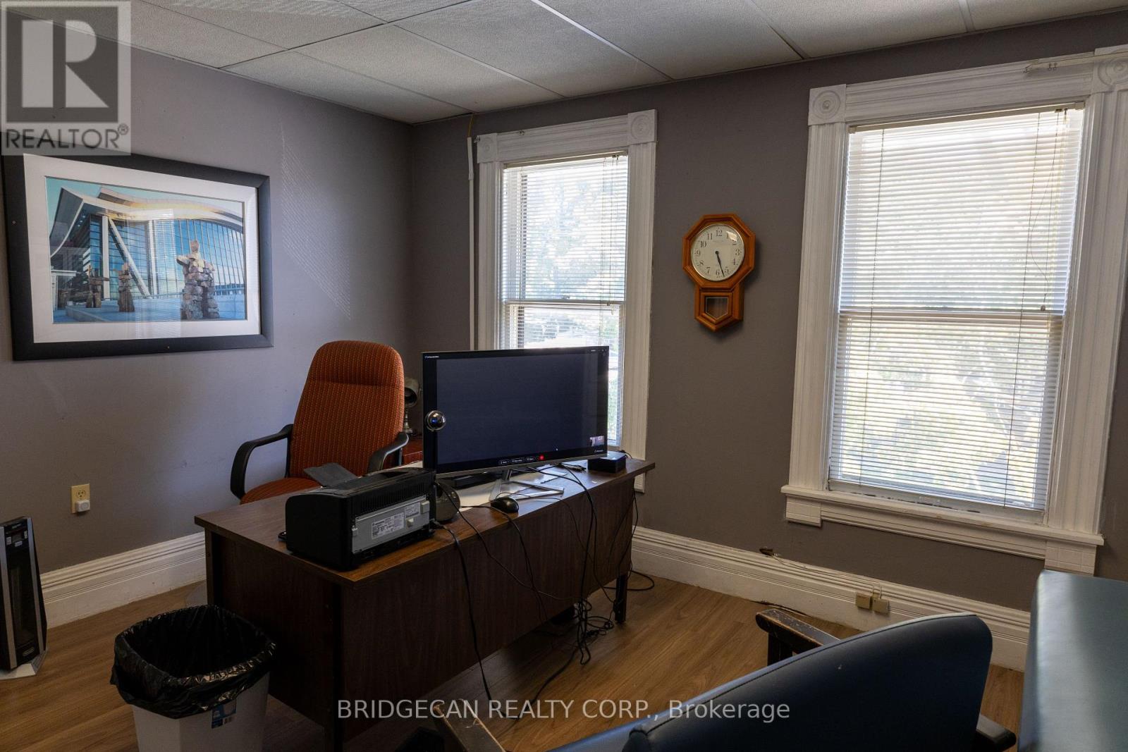 7 Welland Avenue, St. Catharines (Downtown), Ontario  L2R 2L8 - Photo 16 - X12447676