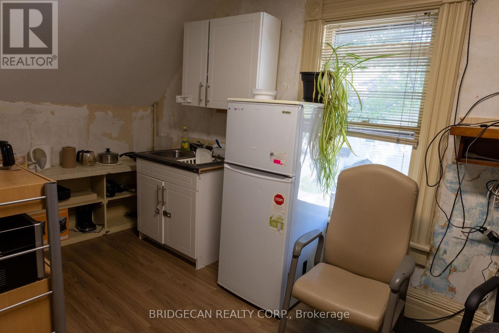 7 Welland Avenue, St. Catharines (Downtown), Ontario  L2R 2L8 - Photo 22 - X12447676
