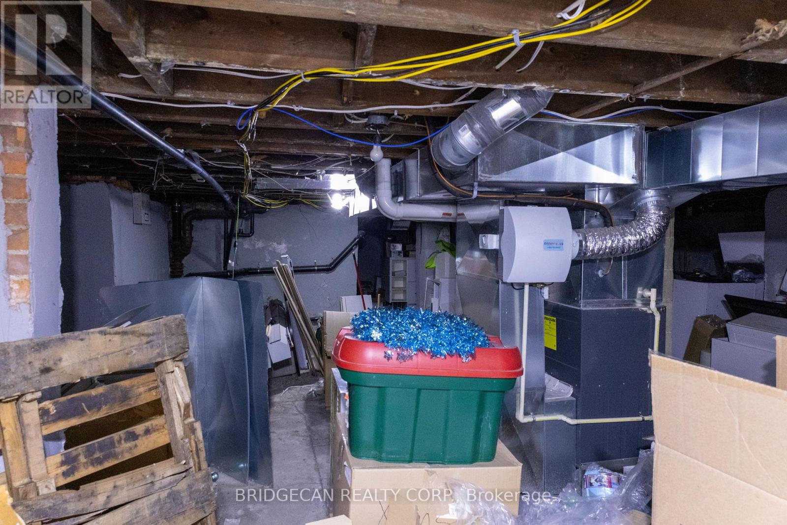 7 Welland Avenue, St. Catharines (Downtown), Ontario  L2R 2L8 - Photo 27 - X12447676