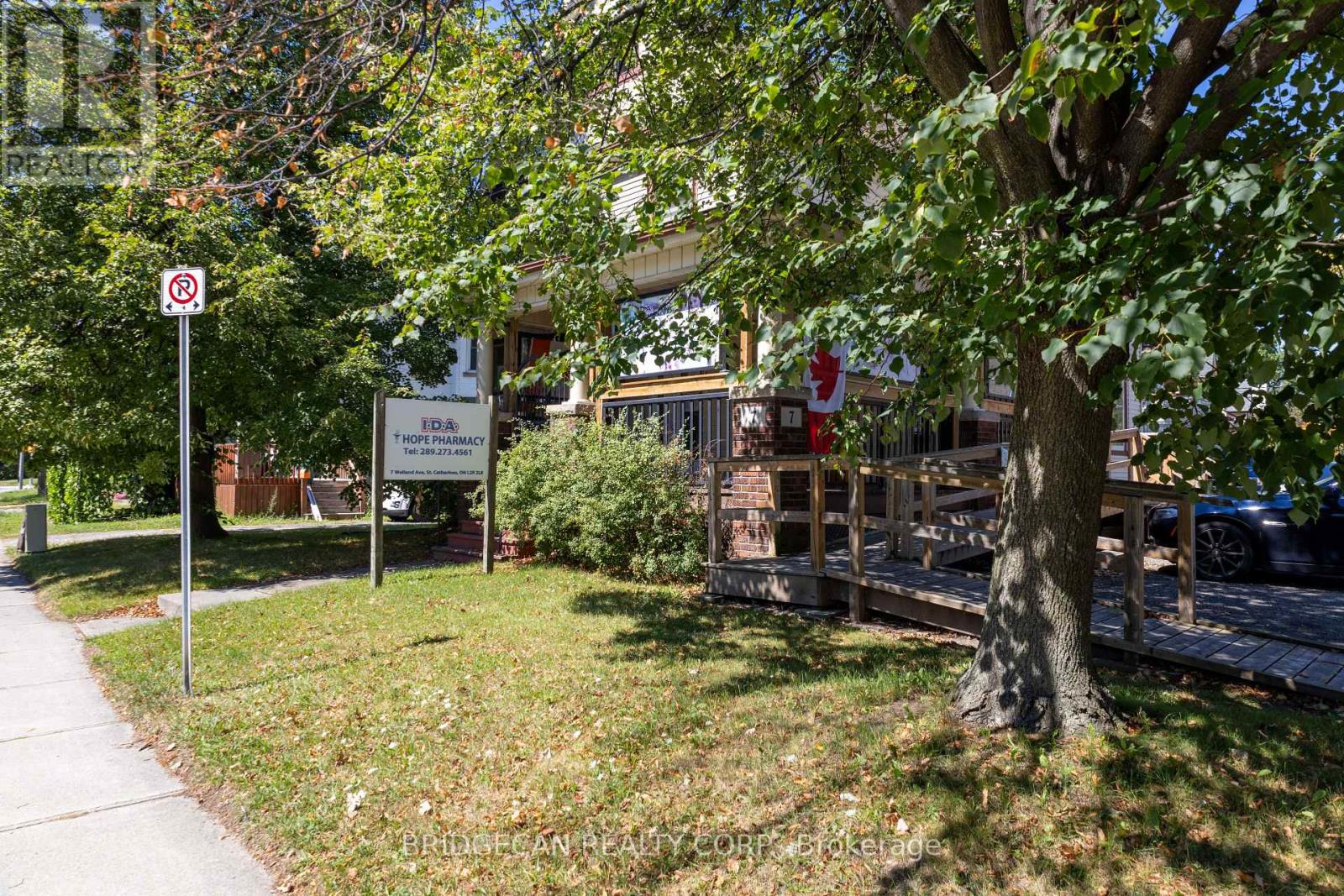 7 Welland Avenue, St. Catharines (Downtown), Ontario  L2R 2L8 - Photo 30 - X12447676