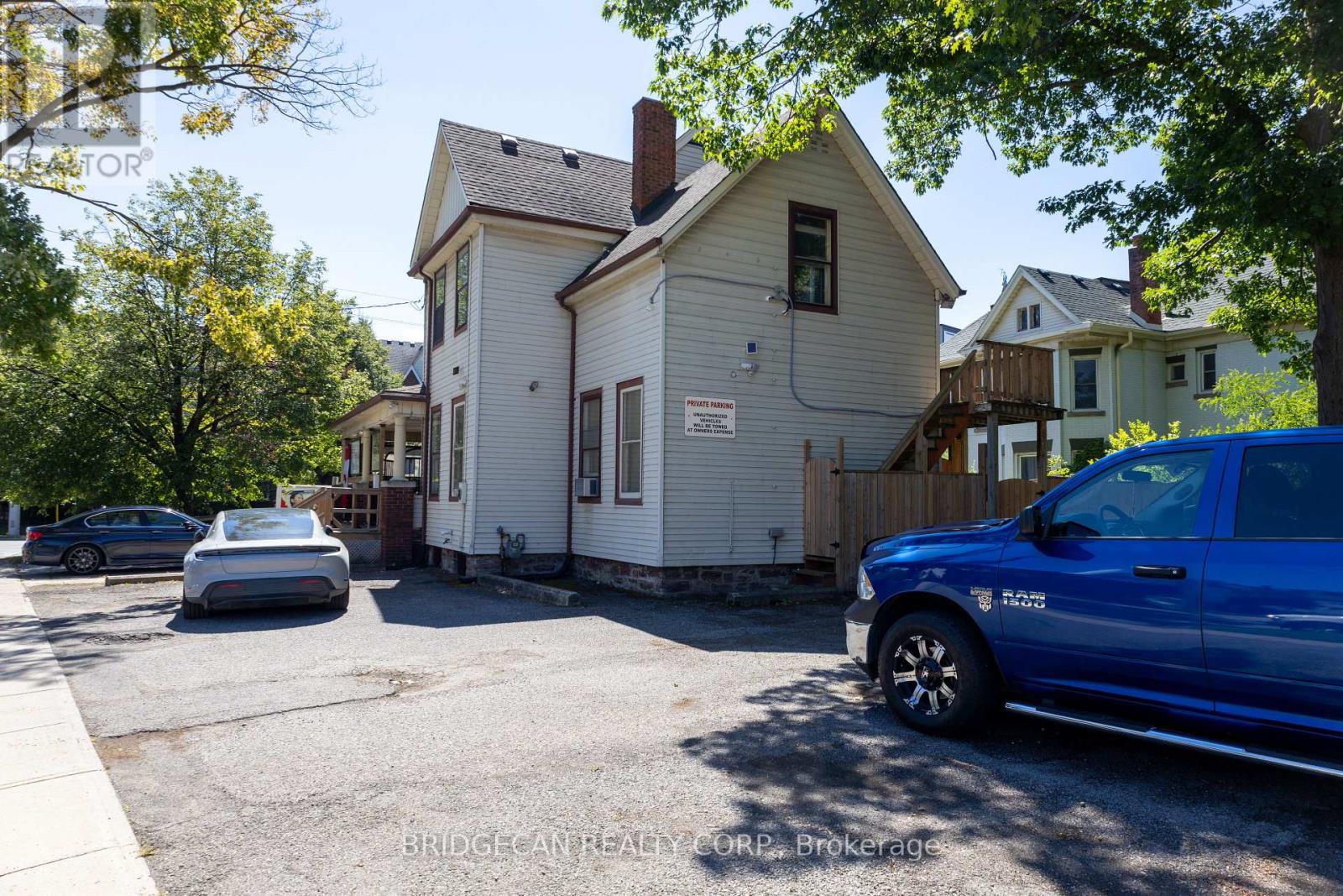 7 Welland Avenue, St. Catharines (Downtown), Ontario  L2R 2L8 - Photo 34 - X12447676
