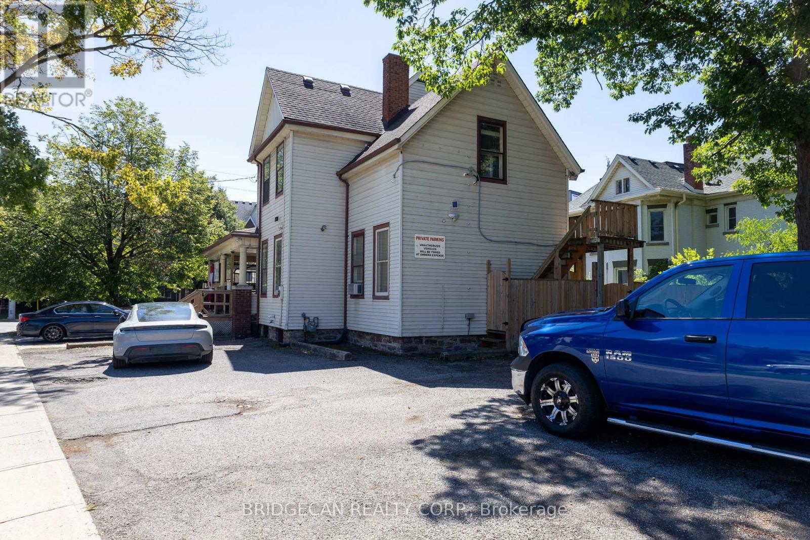 7 Welland Avenue, St. Catharines (Downtown), Ontario  L2R 2L8 - Photo 35 - X12447676