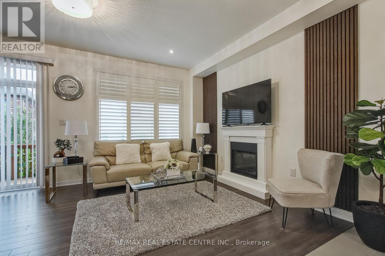 46 Kelso Drive, Haldimand, Ontario  N3W 0B7 - Photo 16 - X12447713