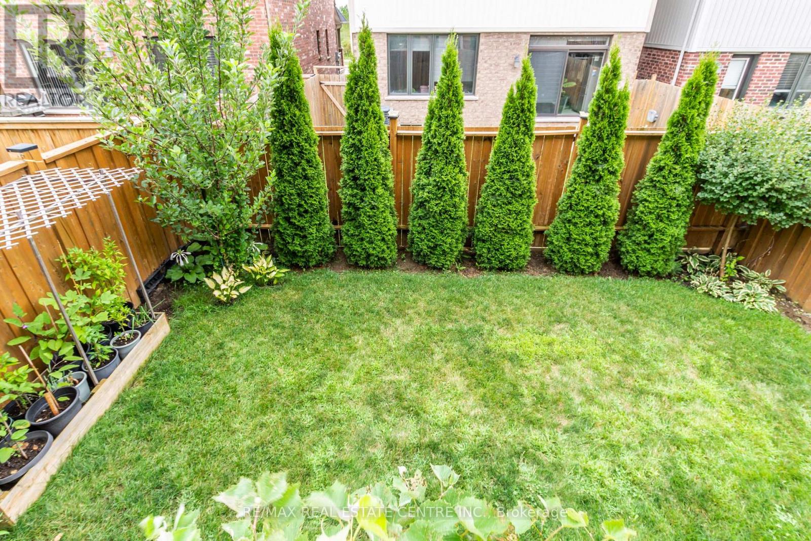 46 Kelso Drive, Haldimand, Ontario  N3W 0B7 - Photo 6 - X12447713