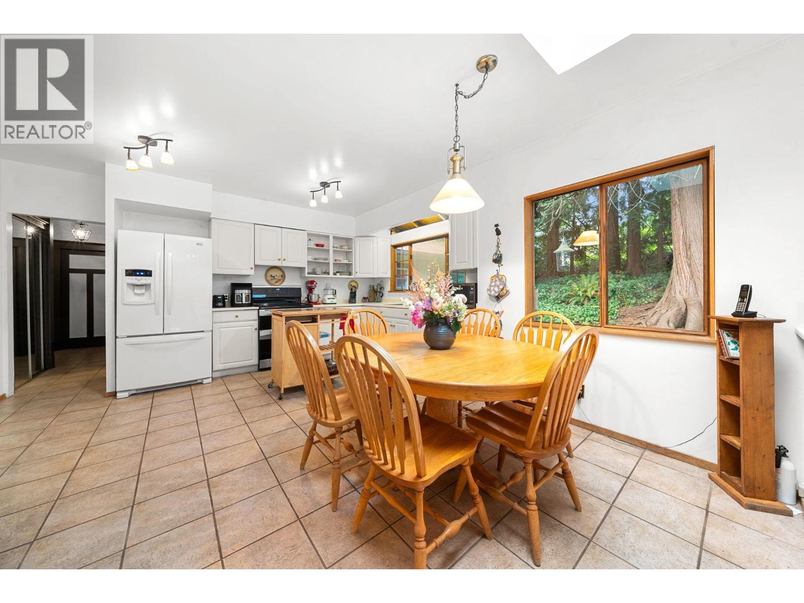 338 E Osborne Road, North Vancouver, British Columbia  V7N 1M3 - Photo 19 - R3055725