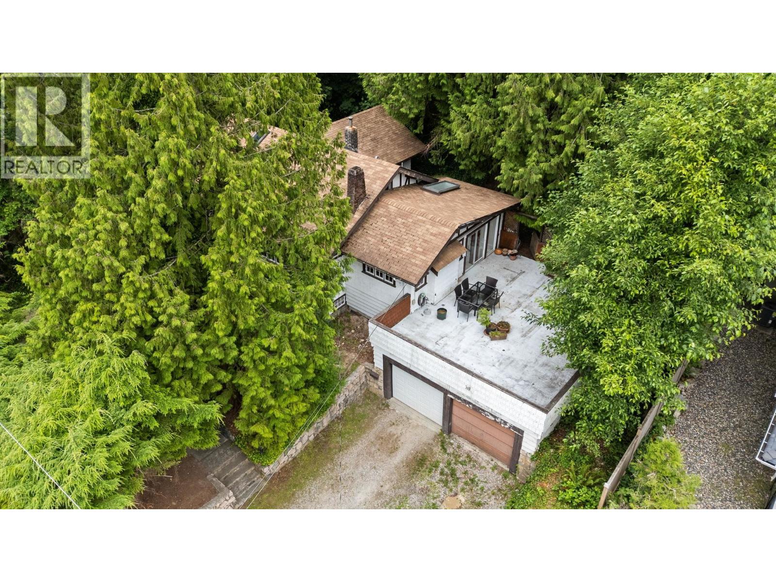 338 E Osborne Road, North Vancouver, British Columbia  V7N 1M3 - Photo 9 - R3055725