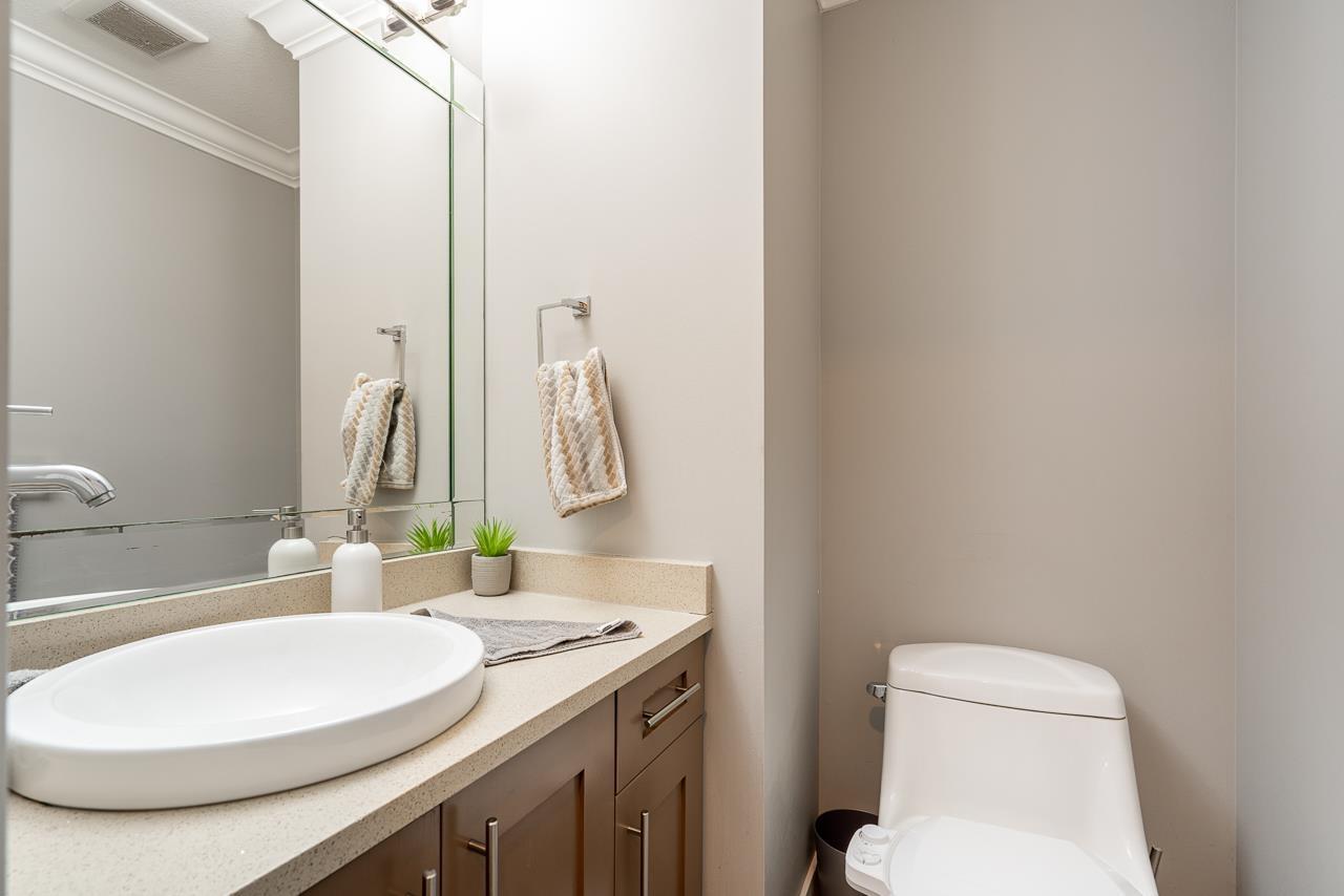 6727 184 Street, Surrey, British Columbia  V3S 1E5 - Photo 9 - R3055635