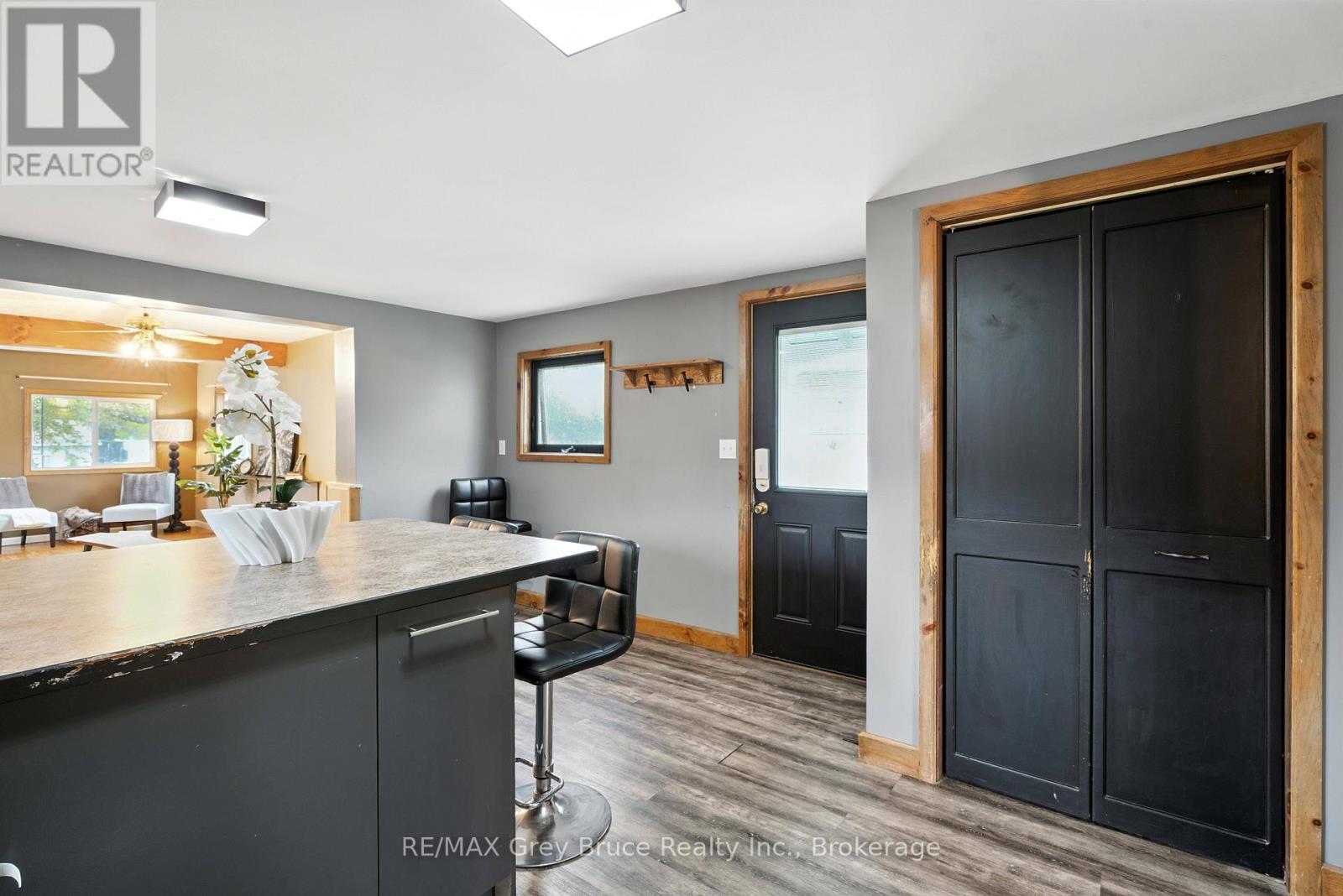 1857 6th Avenue E, Owen Sound, Ontario  N4K 2W1 - Photo 25 - X12447760
