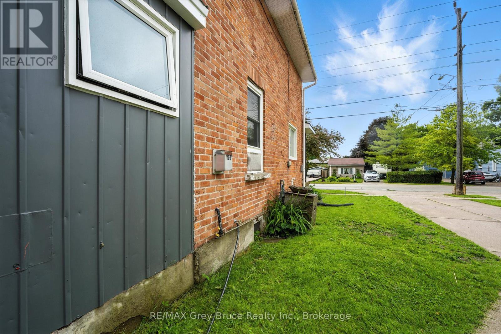 1857 6th Avenue E, Owen Sound, Ontario  N4K 2W1 - Photo 34 - X12447760