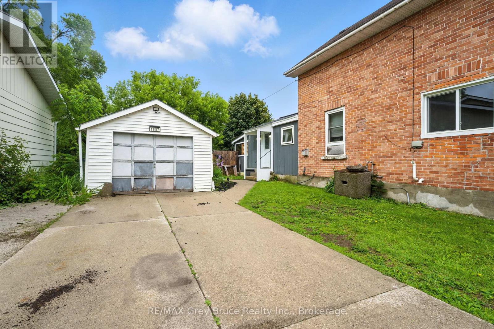 1857 6th Avenue E, Owen Sound, Ontario  N4K 2W1 - Photo 36 - X12447760