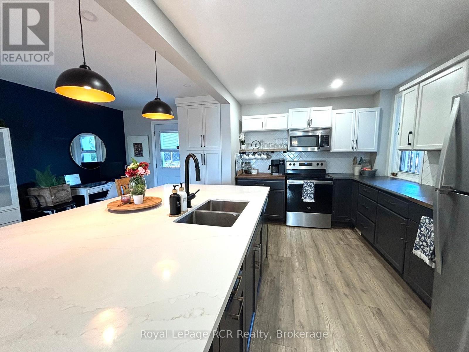 1186 2nd Avenue W, Owen Sound, Ontario  N4K 4N2 - Photo 10 - X12447792