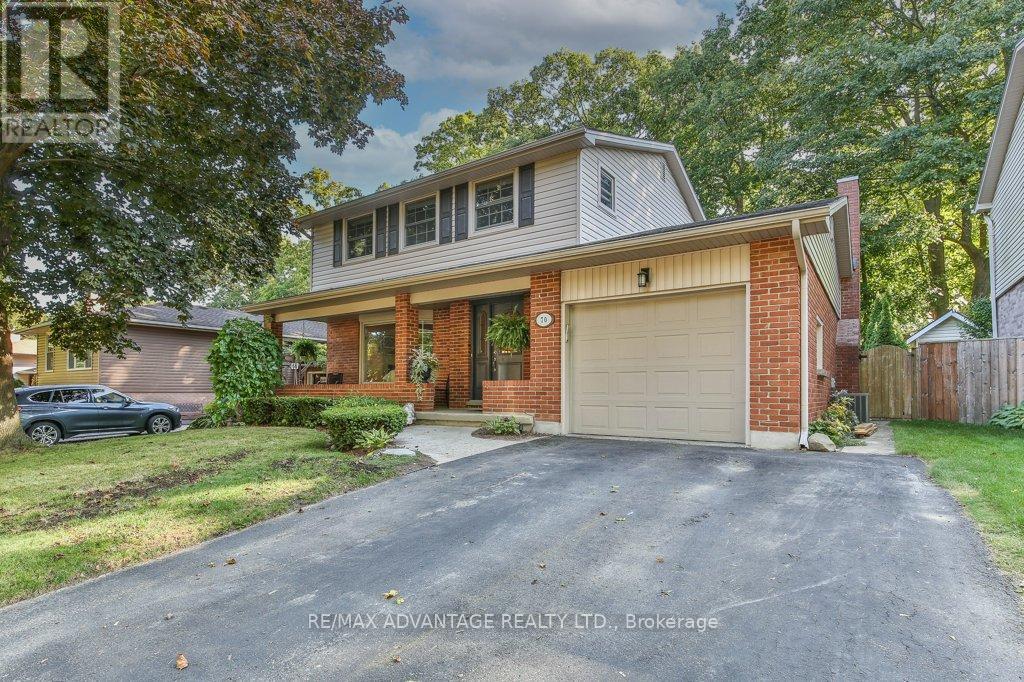 70 Fairlane Road, London South, Ontario  N6K 3E4 - Photo 4 - X12411585